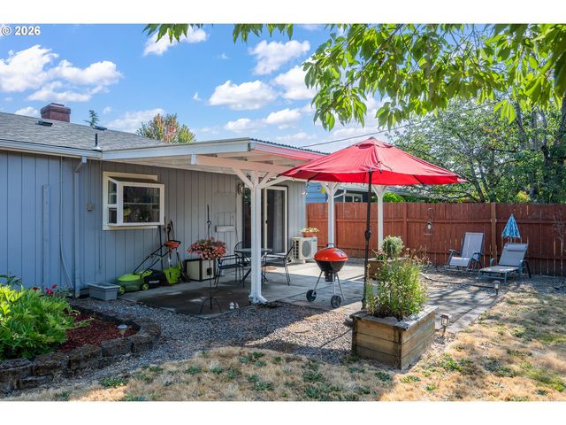 13560 Sw LOGAN St, Beaverton, OR 97005