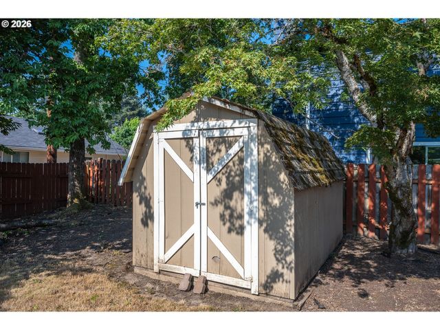 13560 Sw LOGAN St, Beaverton, OR 97005