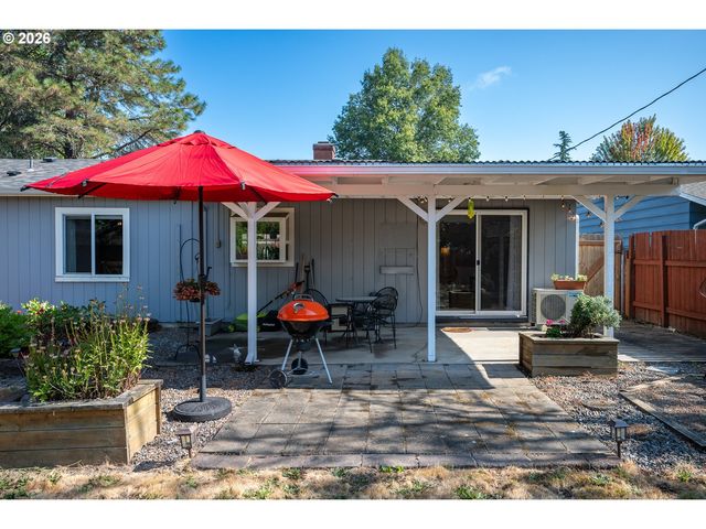 13560 Sw LOGAN St, Beaverton, OR 97005