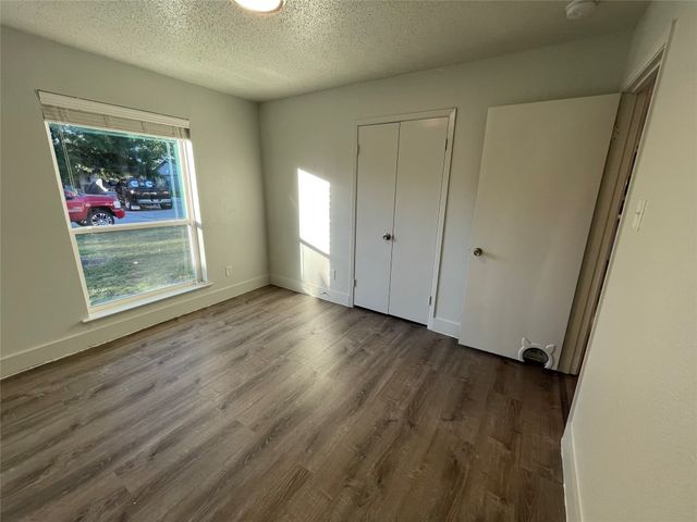 822 Johnnie Row, Seagoville, TX 75159