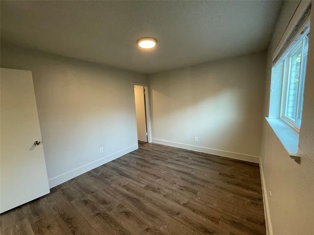 822 Johnnie Row, Seagoville, TX 75159