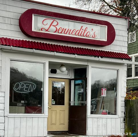 231 Poquonnock Road, Groton, CT 06340