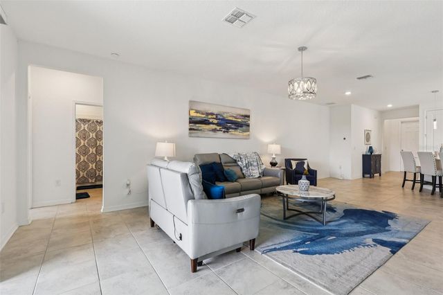 2002 MYRTLE PINE STREET, Kissimmee, FL 34746