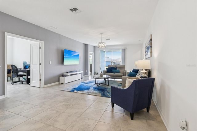 2002 MYRTLE PINE STREET, Kissimmee, FL 34746