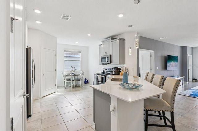 2002 MYRTLE PINE STREET, Kissimmee, FL 34746