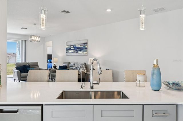 2002 MYRTLE PINE STREET, Kissimmee, FL 34746