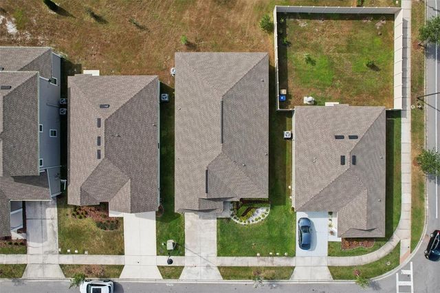 2002 MYRTLE PINE STREET, Kissimmee, FL 34746