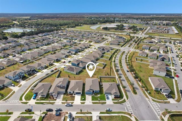 2002 MYRTLE PINE STREET, Kissimmee, FL 34746