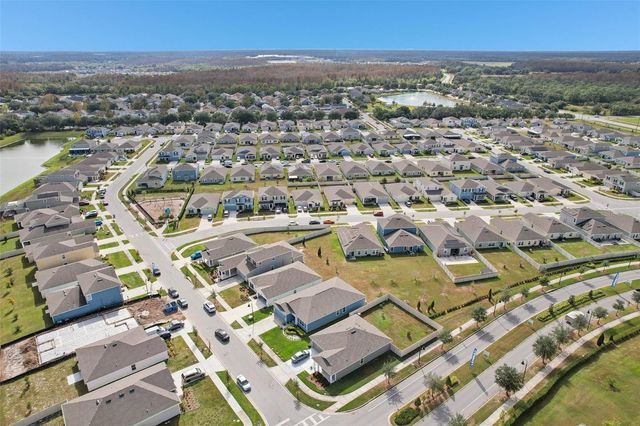 2002 MYRTLE PINE STREET, Kissimmee, FL 34746