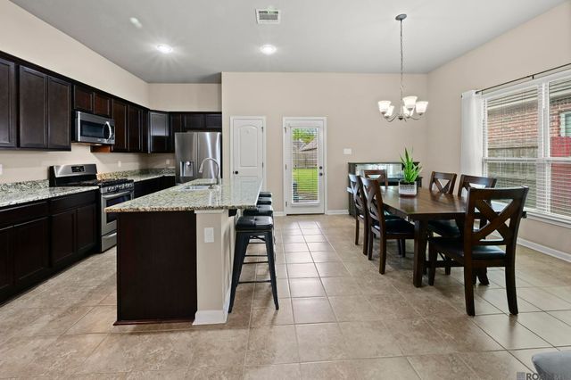 16523 Gallion Dr, Prairieville, LA 70769