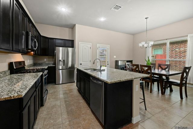 16523 Gallion Dr, Prairieville, LA 70769