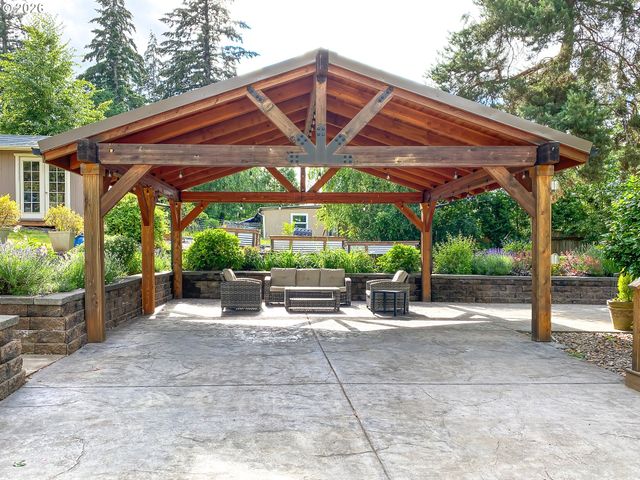 15189 S KIMBERLY Ct, Oregon City, OR 97045