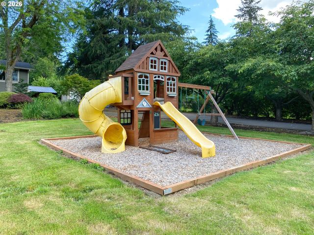 15189 S KIMBERLY Ct, Oregon City, OR 97045