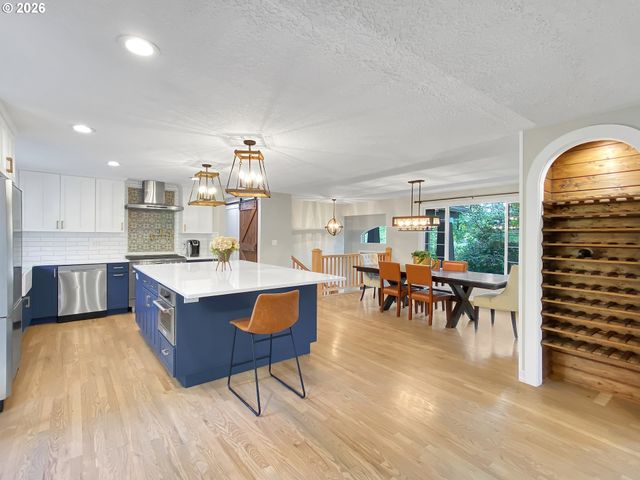 15189 S KIMBERLY Ct, Oregon City, OR 97045
