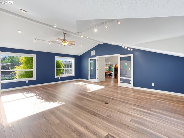 15189 S KIMBERLY Ct, Oregon City, OR 97045