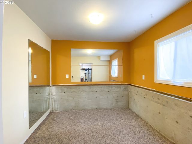 15189 S KIMBERLY Ct, Oregon City, OR 97045