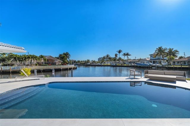 670 SE 7th Avenue, Pompano Beach, FL 33060