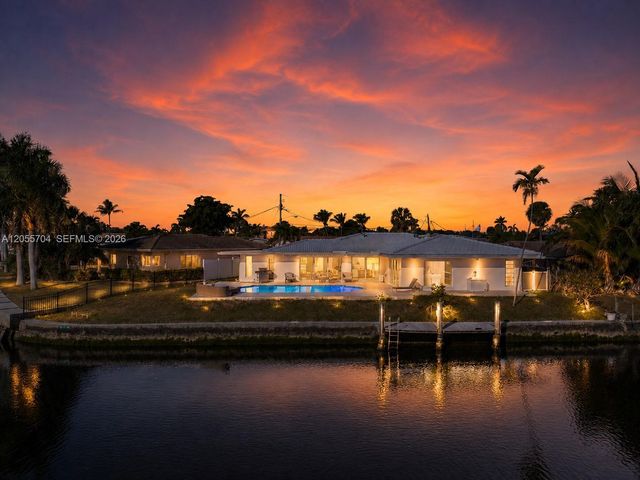 670 SE 7th Avenue, Pompano Beach, FL 33060