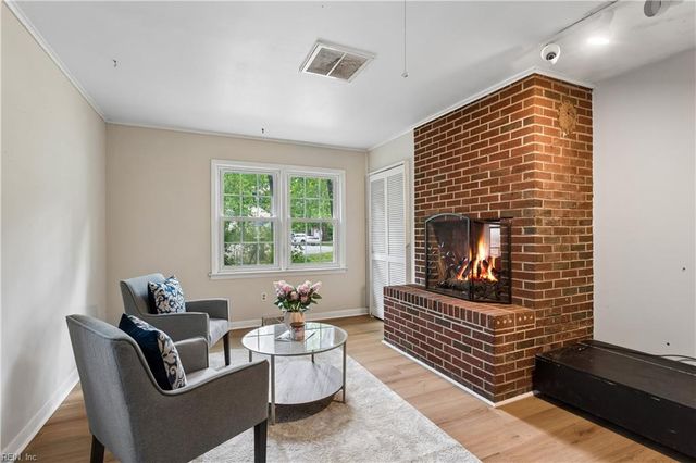 214 Greenland Drive, Yorktown, VA 23693