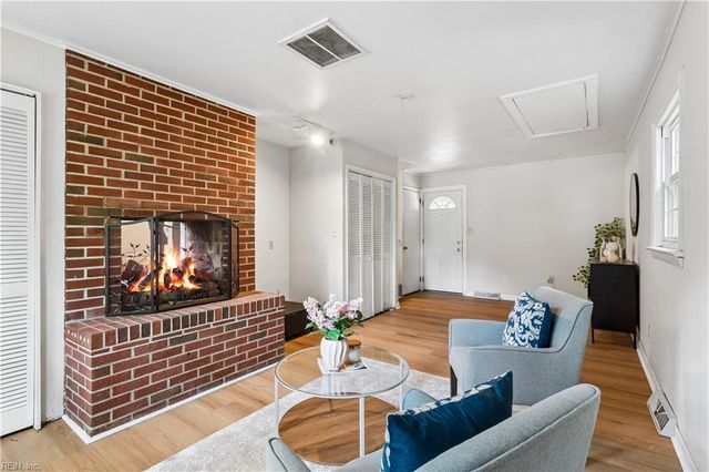 214 Greenland Drive, Yorktown, VA 23693