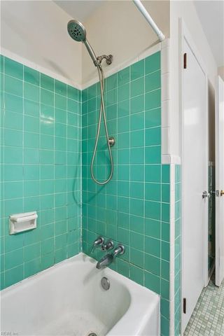 214 Greenland Drive, Yorktown, VA 23693