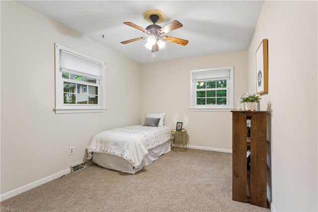214 Greenland Drive, Yorktown, VA 23693
