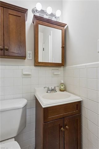 214 Greenland Drive, Yorktown, VA 23693