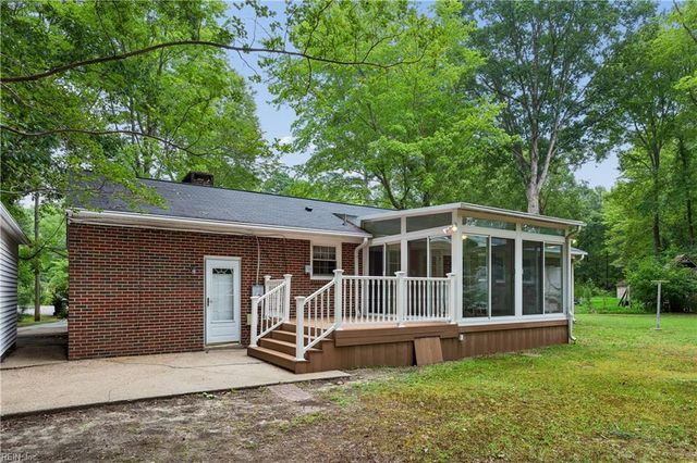214 Greenland Drive, Yorktown, VA 23693