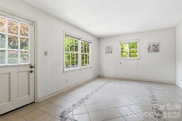 3900 Riverbend Road, Charlotte, NC 28210