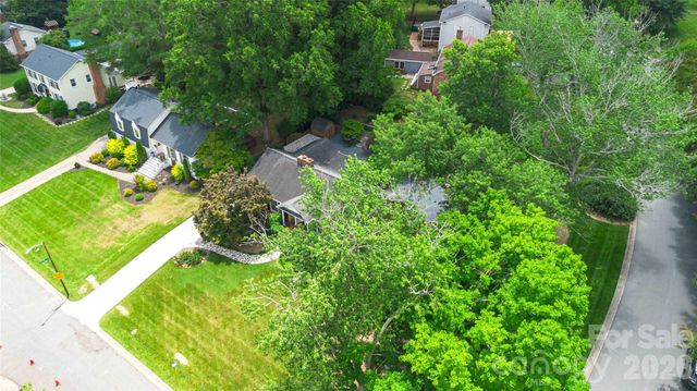 3900 Riverbend Road, Charlotte, NC 28210