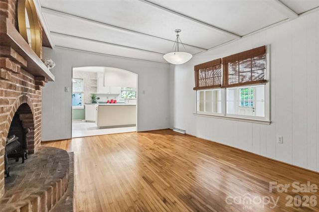 3900 Riverbend Road, Charlotte, NC 28210