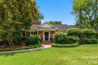 3900 Riverbend Road, Charlotte, NC 28210