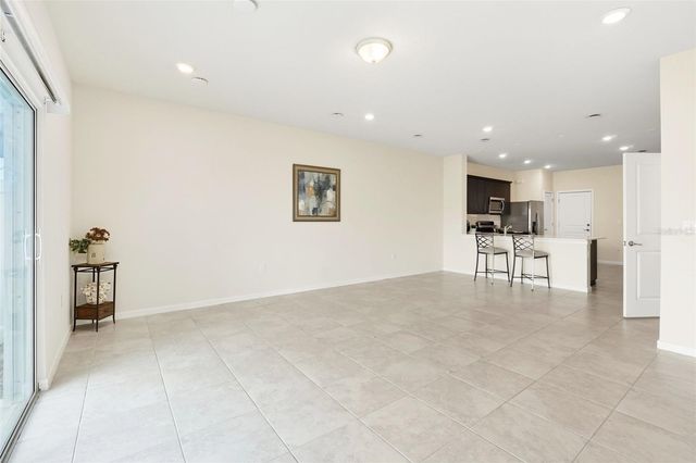 2851 STUNNING AVENUE, Davenport, FL 33896