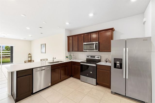 2851 STUNNING AVENUE, Davenport, FL 33896