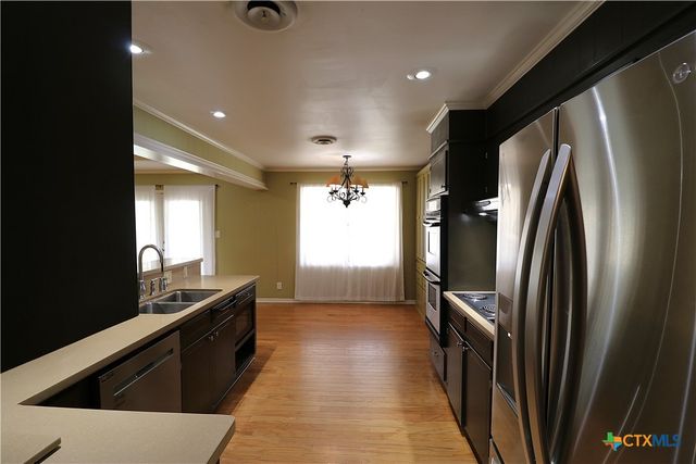 417 Salisbury Lane, Victoria, TX 77904