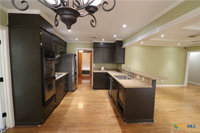 417 Salisbury Lane, Victoria, TX 77904