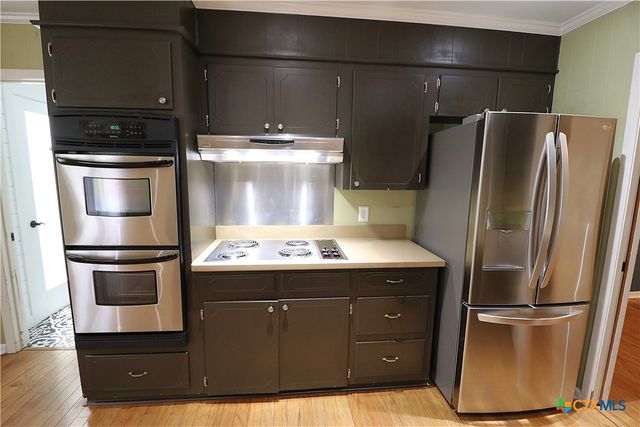 417 Salisbury Lane, Victoria, TX 77904