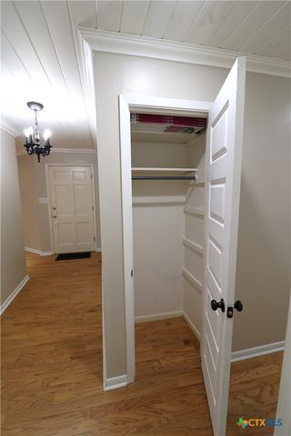 417 Salisbury Lane, Victoria, TX 77904