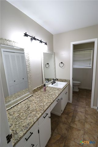 417 Salisbury Lane, Victoria, TX 77904