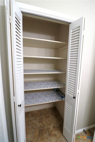 417 Salisbury Lane, Victoria, TX 77904