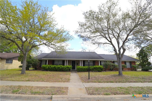 417 Salisbury Lane, Victoria, TX 77904