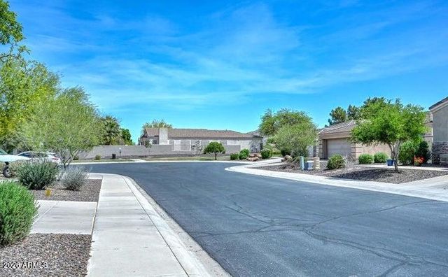 2116 E BEAUTIFUL Lane, Phoenix, AZ 85042