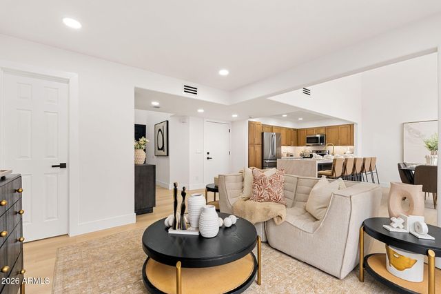 16607 N 56th Place, Scottsdale, AZ 85254