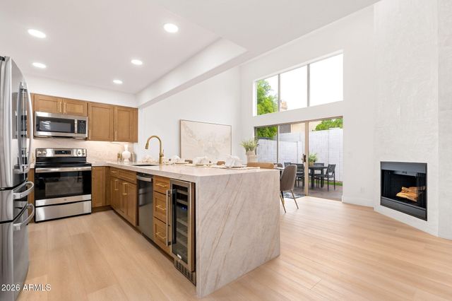 16607 N 56th Place, Scottsdale, AZ 85254