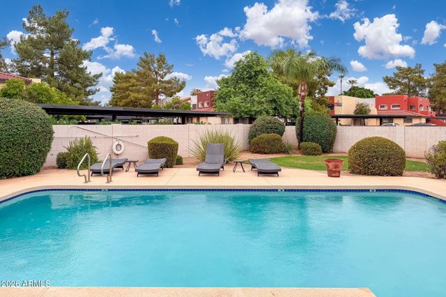 16607 N 56th Place, Scottsdale, AZ 85254