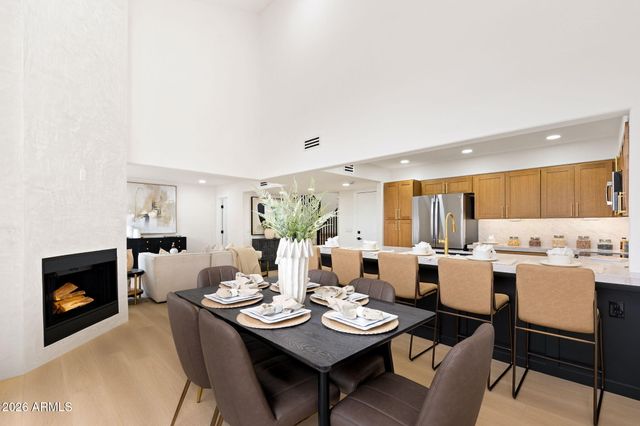 16607 N 56th Place, Scottsdale, AZ 85254