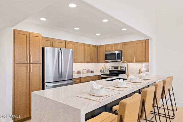 16607 N 56th Place, Scottsdale, AZ 85254
