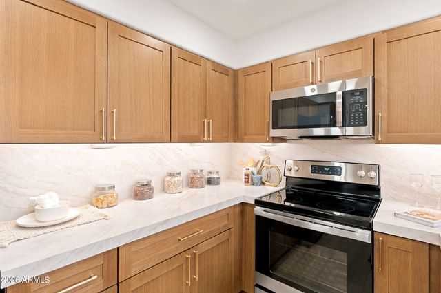 16607 N 56th Place, Scottsdale, AZ 85254