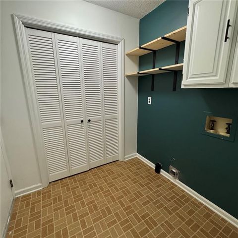 4433 Lake Forest Drive, Oakwood, GA 30566