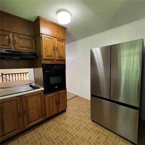 4433 Lake Forest Drive, Oakwood, GA 30566